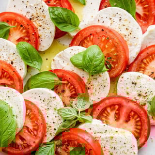 Mozzarella Caprese 15 pieces